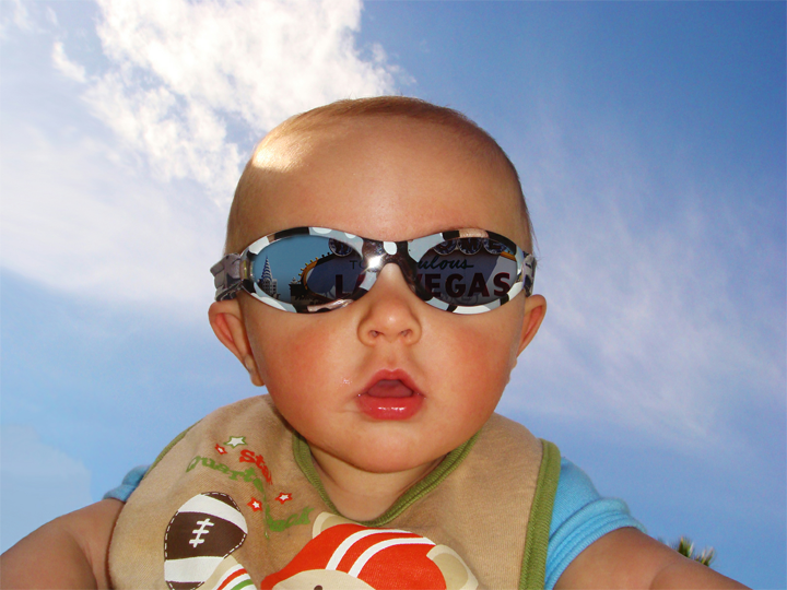 baby-sunglasses-reflection-final.png