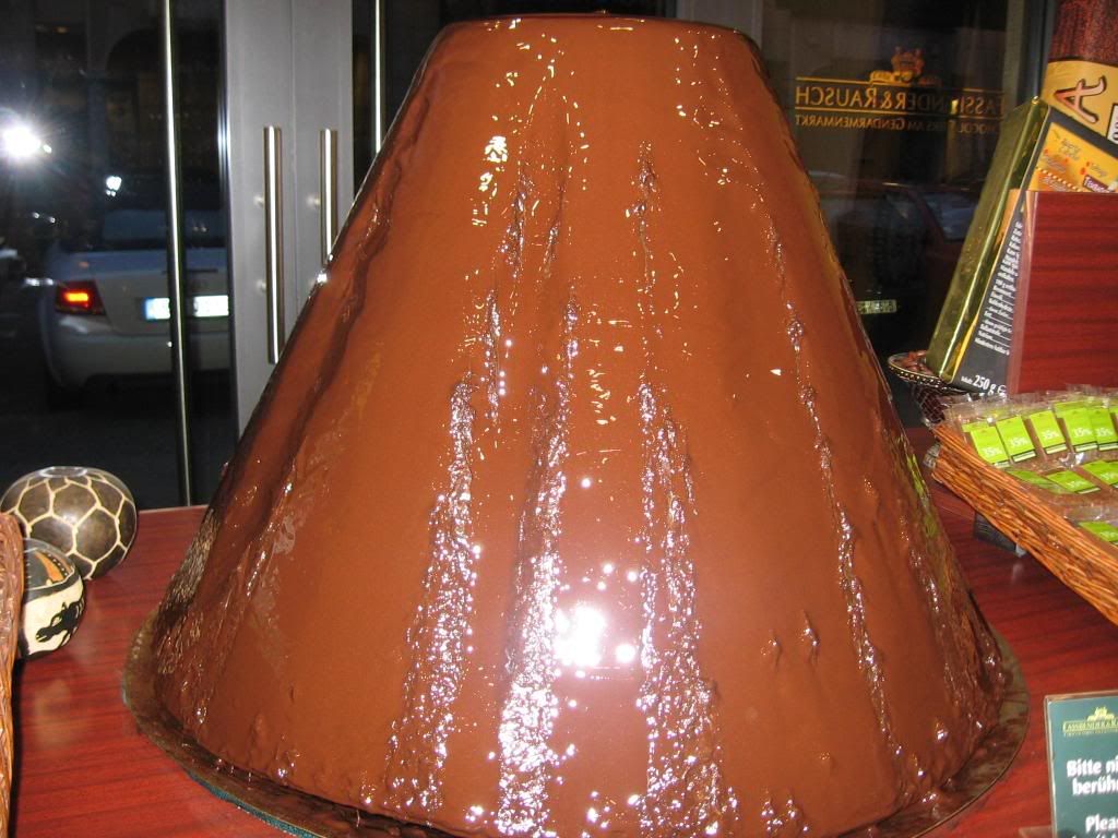 http://i257.photobucket.com/albums/hh204/dutchfugitive/Berlin%20-%20Germany/IMG_0358.jpg