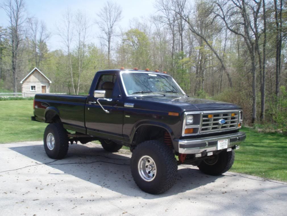 Ford F150 3 Suspension Lift. 1986 Ford F150 with new paint,