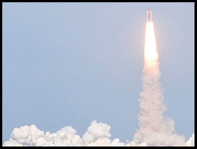 IMAGE: http://i257.photobucket.com/albums/hh215/MG30D/ShuttlePOTN100.jpg