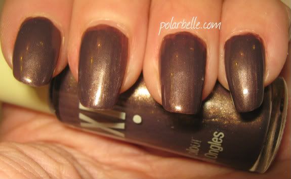 Pixi Classy Cocoa Nail polish swatch