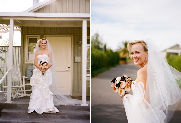 bouquet with peach roses and black calla lilies