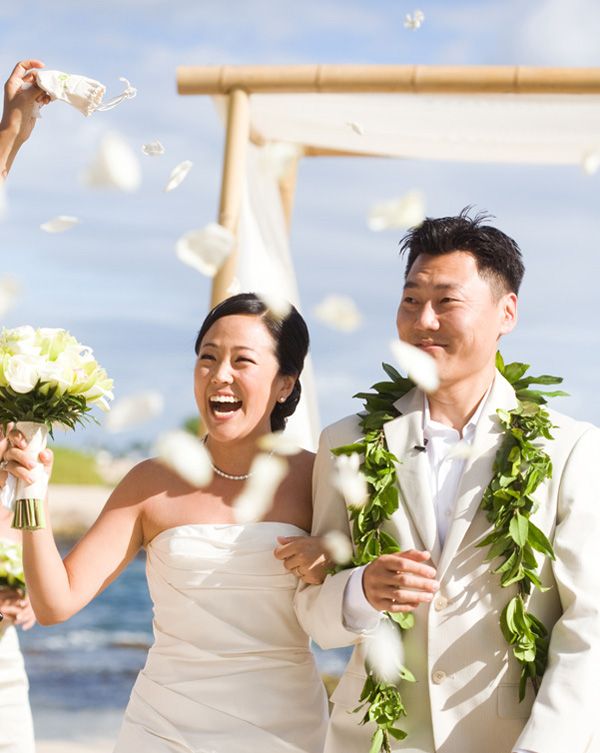 hawaiian wedding lei