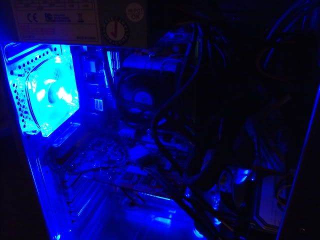 PCBuild2008008.jpg