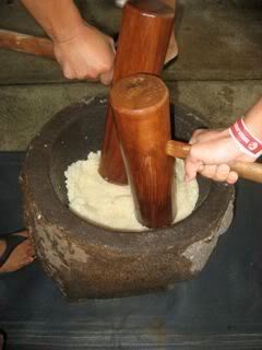 mochi pounding