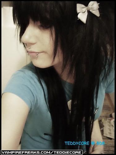 emo girl hairstyle. Fashion With Emo Hairstyles